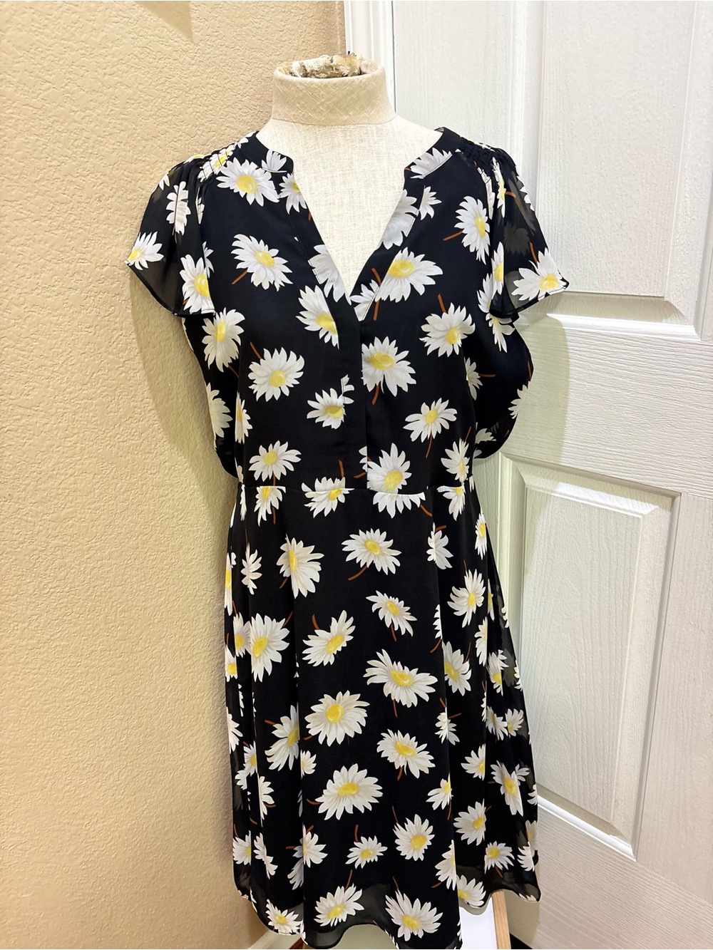 Ann Taylor Factory Daisy Floral Midi Dress Black White Yellow